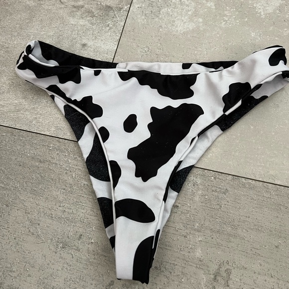 COWPRINT BIKINI THONG BOTTOM - Picture 2 of 2